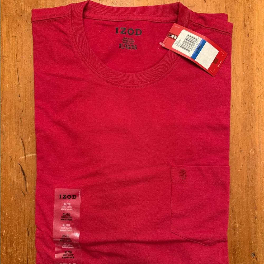 IZOD Glossy Red T-shirt Men’s XL